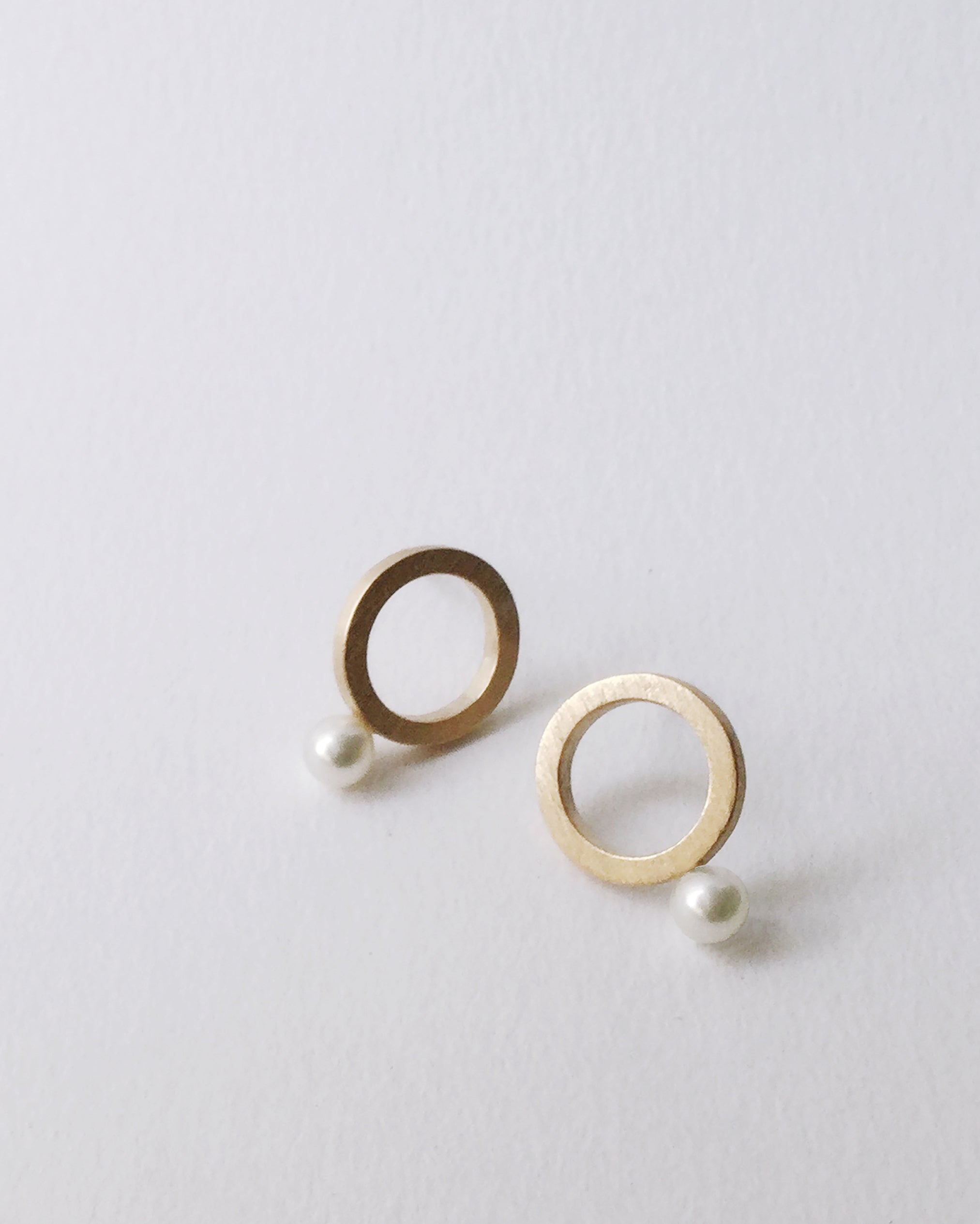 Cornicetta mini orecchini